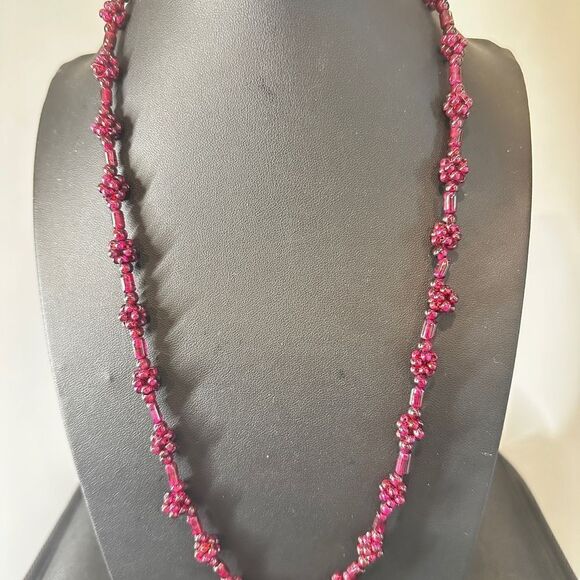 Vintage 23” genuine garnet cluster beaded necklace! - Picture 9 of 10
